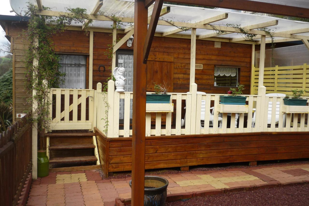 Mobile Home Le Clos De See Chérencé-le-Roussel Exteriér fotografie